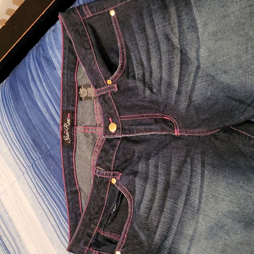 Capri pants